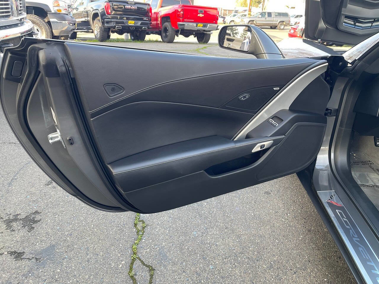 Used 2015 Chevrolet Corvette Stingray 2dr Convertible w/1LT image 34