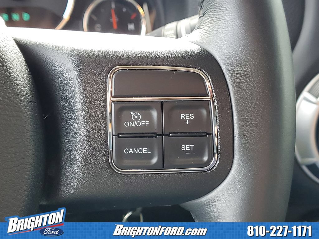 Used 2015 Jeep Wrangler Unlimited Sahara AWD/4WD image 18