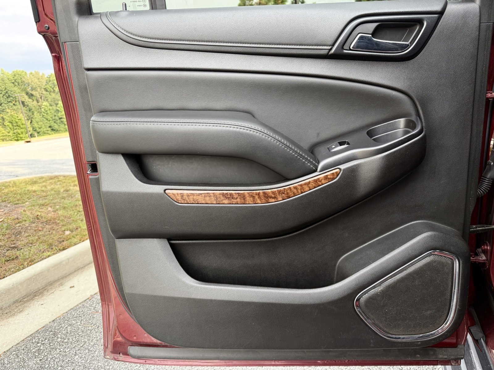 Used 2017 Chevrolet Suburban Premier image 46