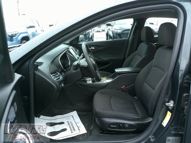 Used 2018 Chevrolet Malibu LT image 19