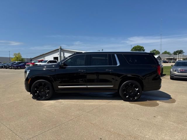 Used 2026 GMC Yukon XL Denali w/ Denali Reserve Package AWD/4WD image 4