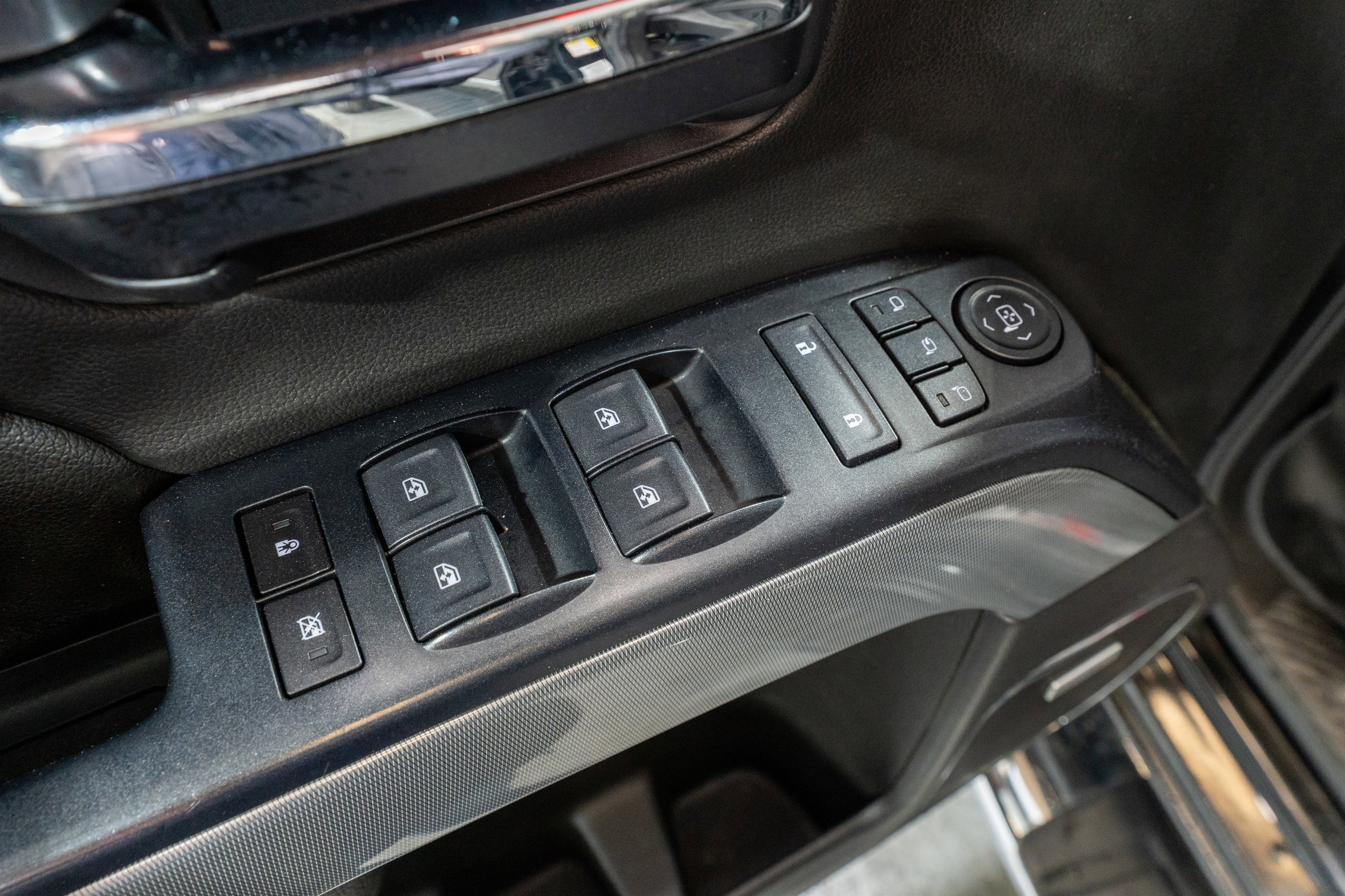 Used 2016 Chevrolet Silverado 3500 LTZ w/ Duramax Plus Package image 16