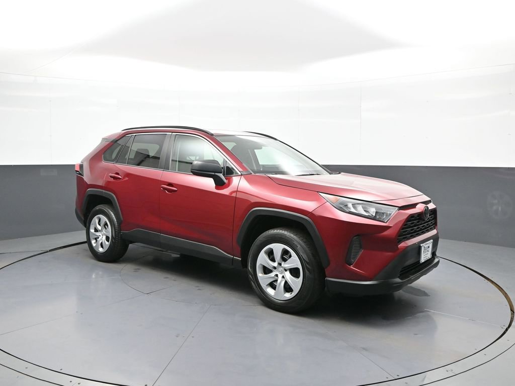 Used 2020 Toyota RAV4 LE AWD/4WD image 4