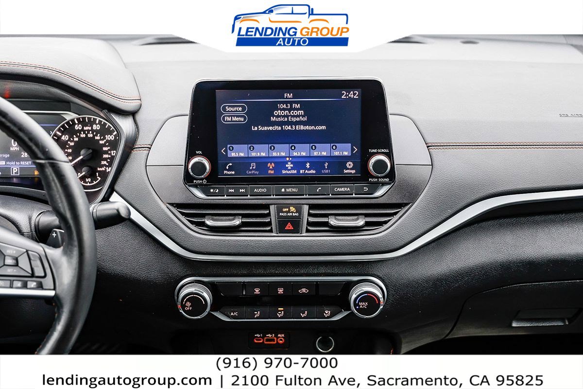 Used 2022 Nissan Altima 2.5 SR FWD image 11