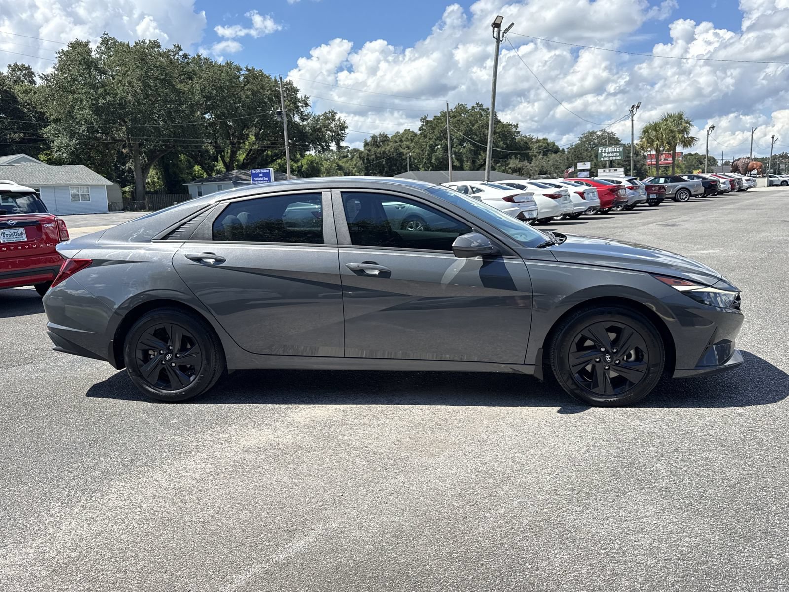 Used 2023 Hyundai Elantra SEL FWD image 6
