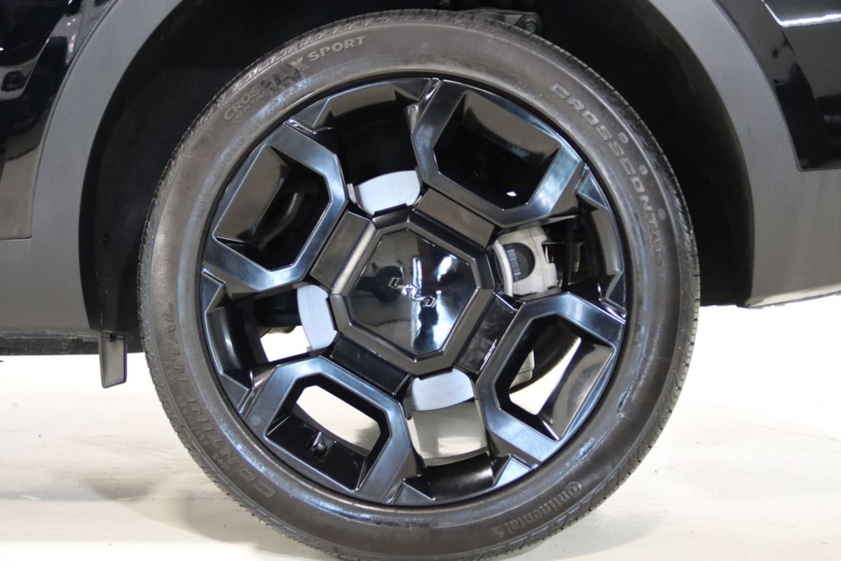 Used 2025 Kia Sorento SX AWD/4WD image 71