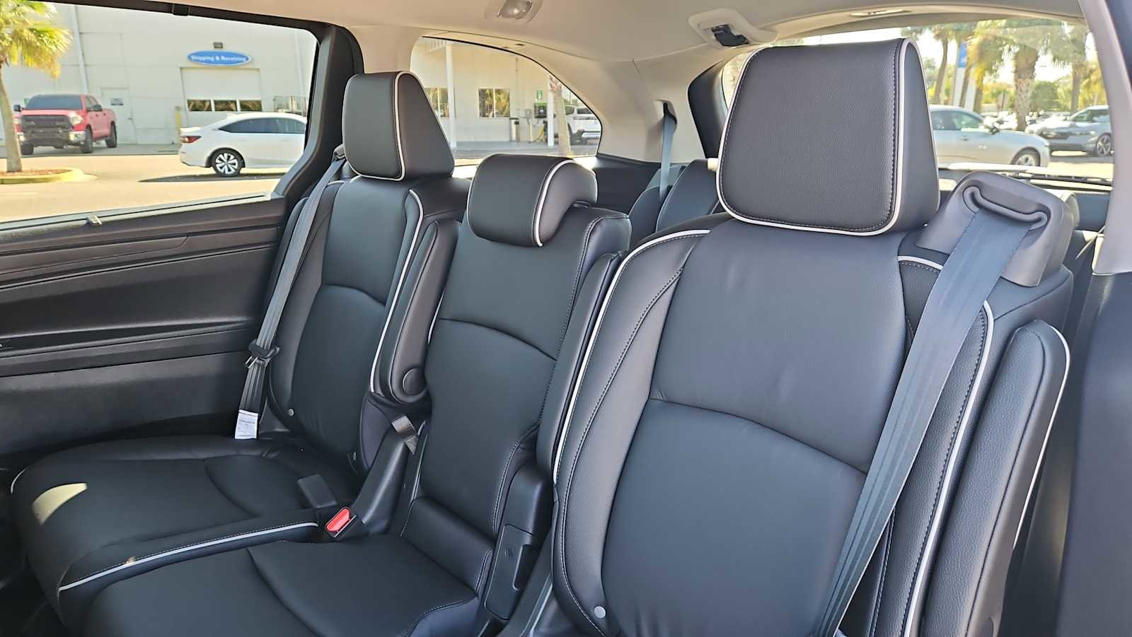 New 2026 Honda Odyssey Touring image 24