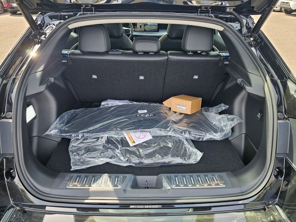 New 2026 Nissan Leaf Platinum+ FWD image 21