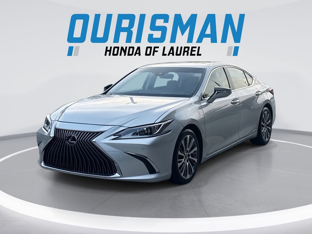 Used 2019 Lexus ES 300h w/ Premium Package