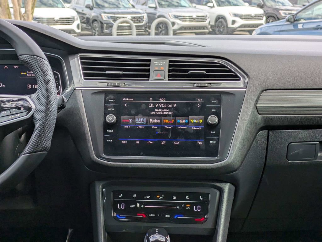 Certified 2023 Volkswagen Tiguan SEL R-Line image 21