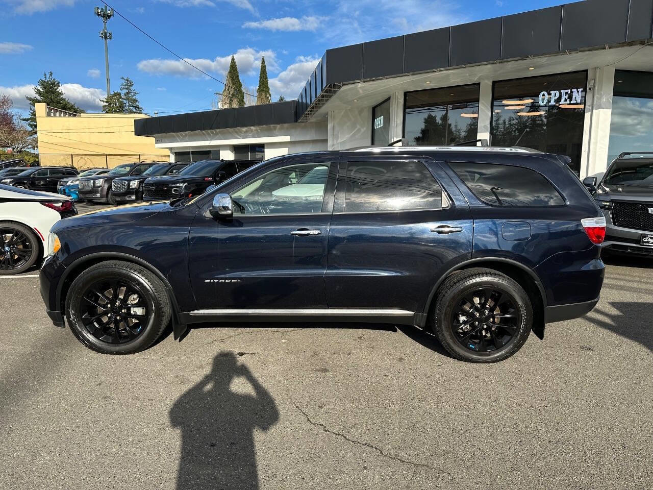 Used 2011 Dodge Durango Citadel w/ Trailer Tow Group IV image 2