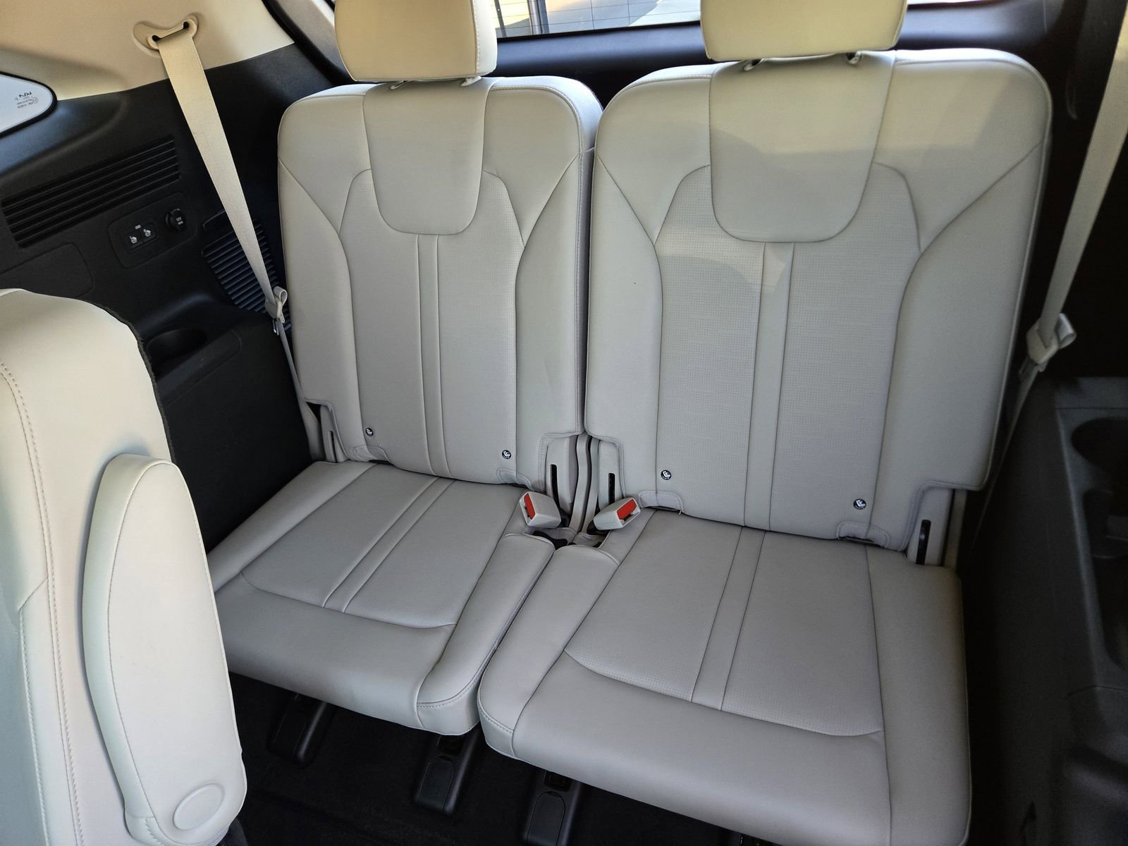 Used 2024 Kia Sorento EX image 22