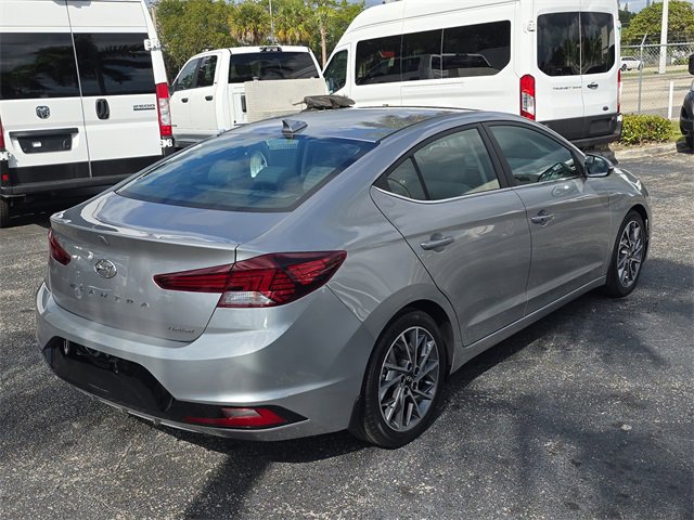 Used 2020 Hyundai Elantra Limited image 3