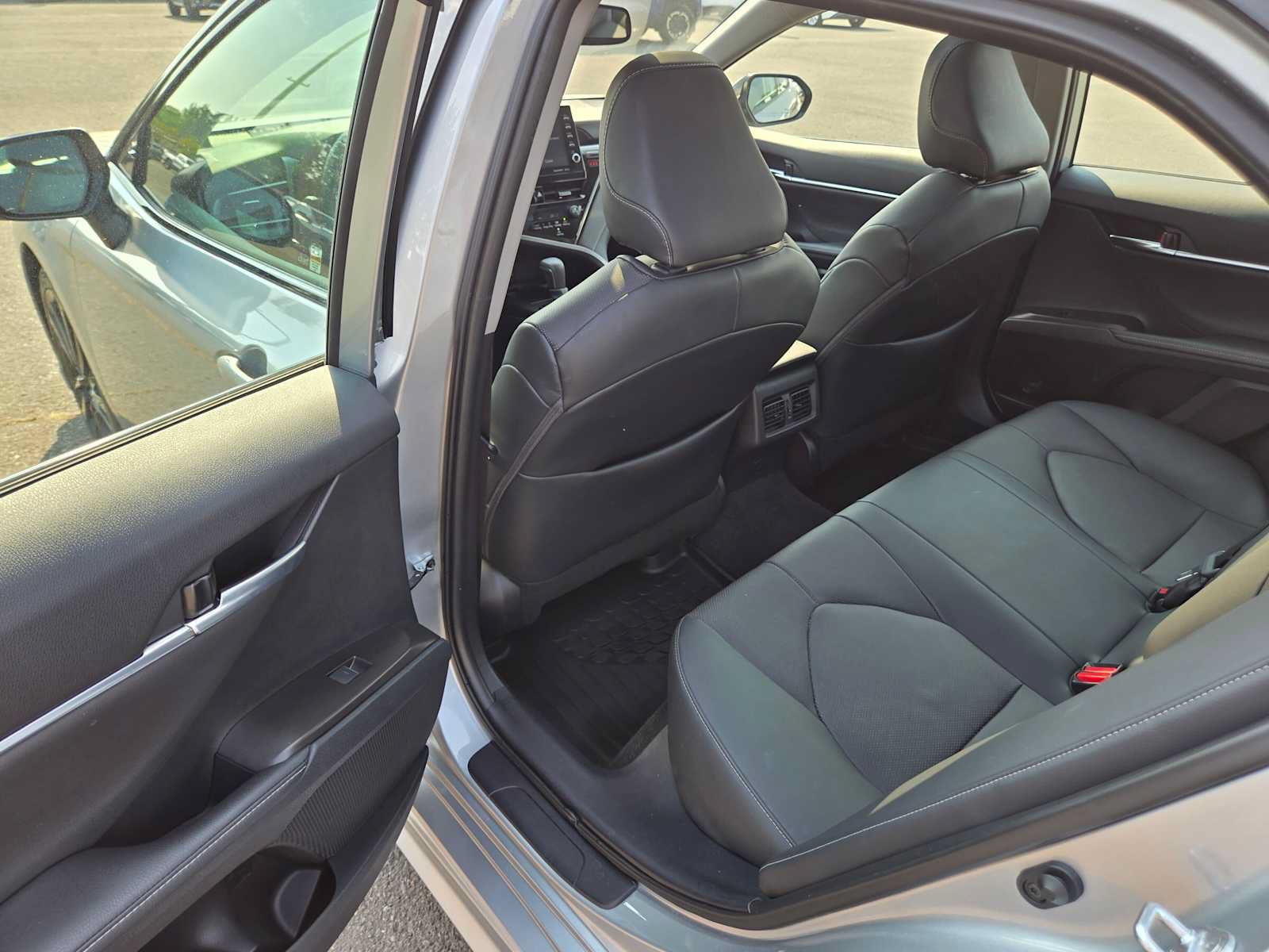Used 2024 Toyota Camry XSE w/ Navigation Package FWD image 17