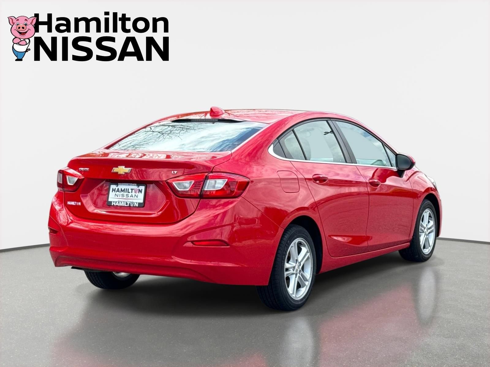 Used 2018 Chevrolet Cruze LT w/ Convenience Package image 2