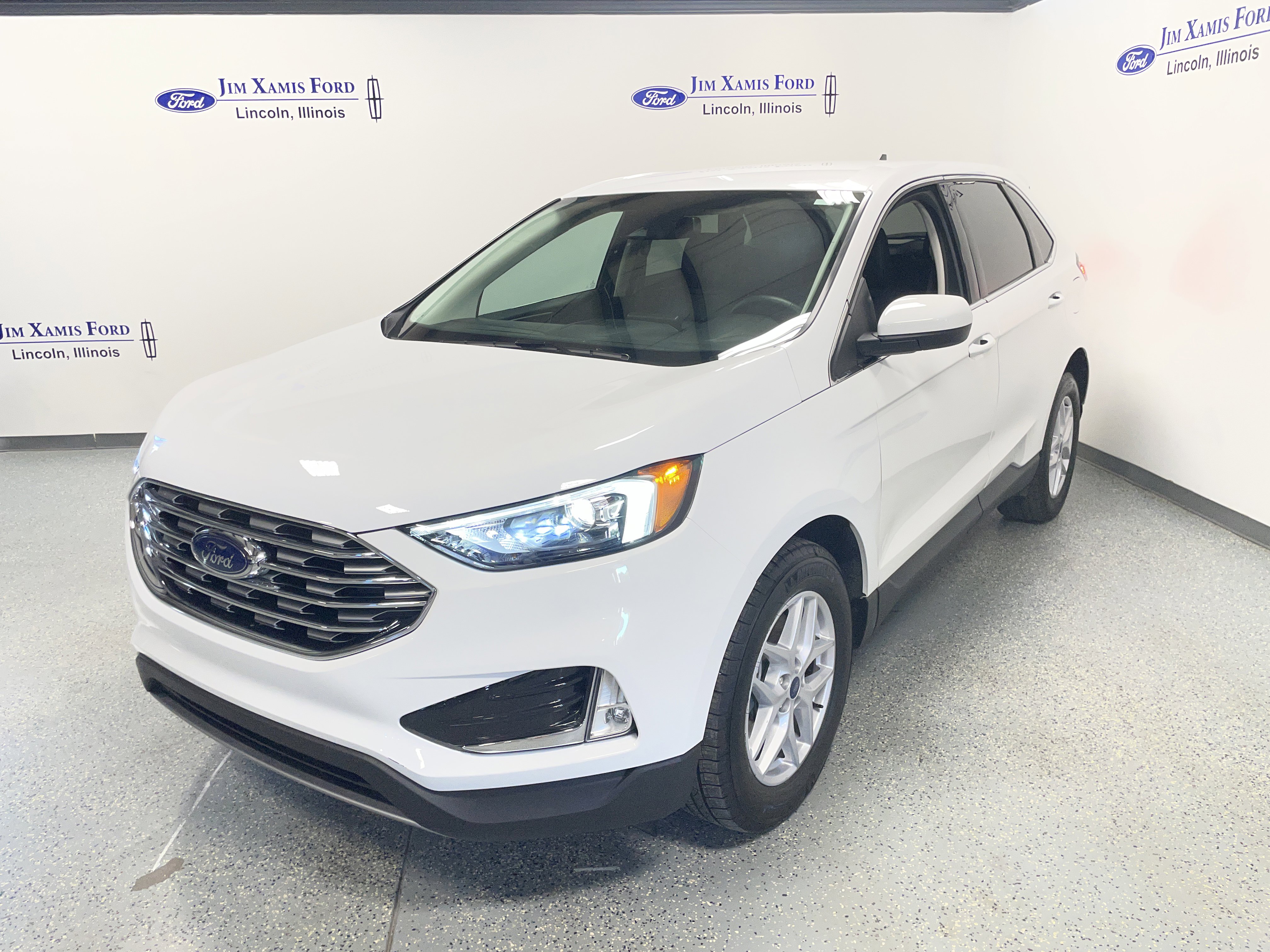 Used 2022 Ford Edge SEL w/ Convenience Package image 3
