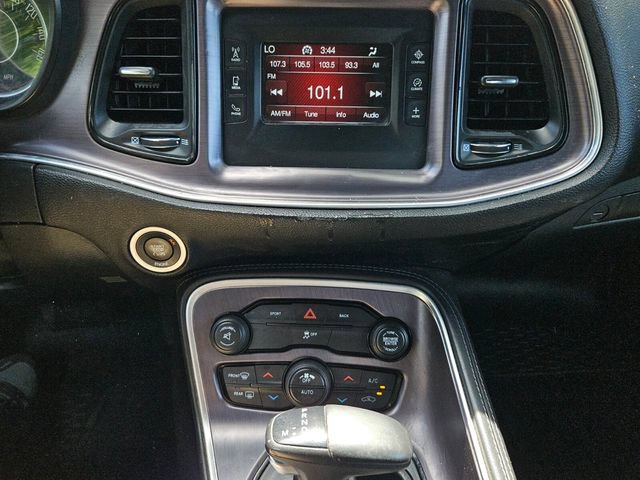 Used 2016 Dodge Challenger SXT RWD image 15