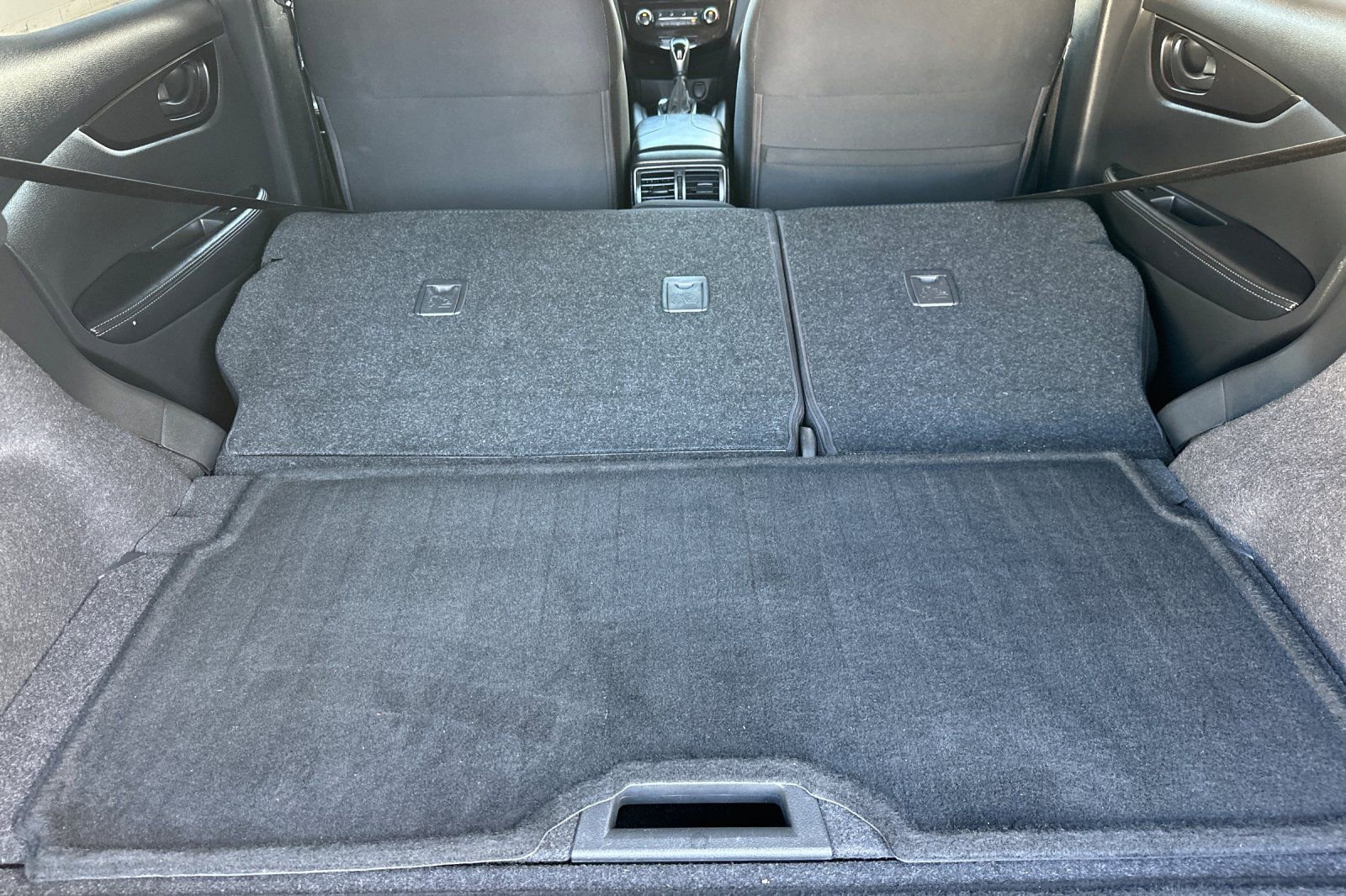 Used 2019 Nissan Rogue Sport S image 14