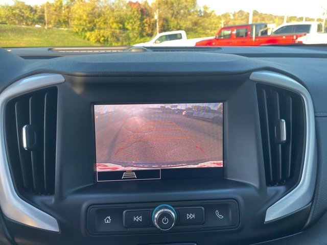 Used 2023 GMC Terrain SLE image 19