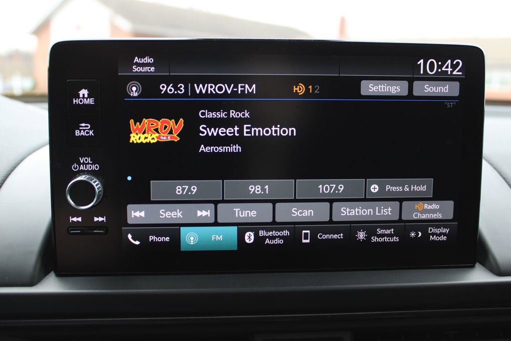 Used 2025 Honda Pilot TrailSport image 17