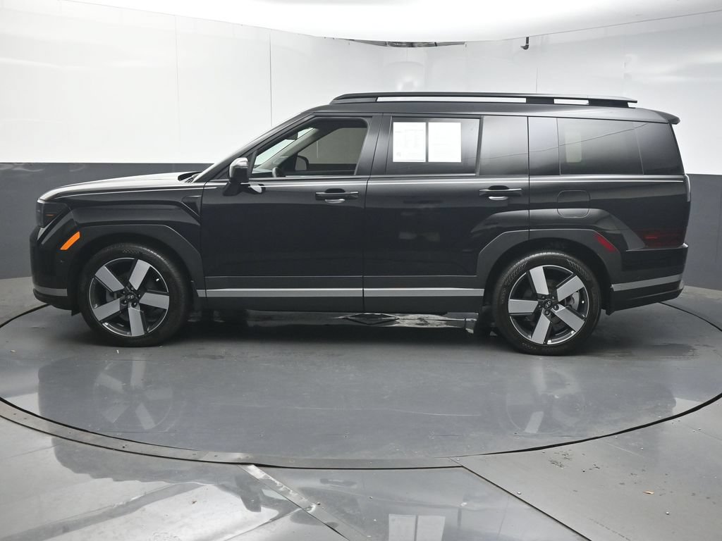Used 2024 Hyundai Santa Fe Limited FWD image 5