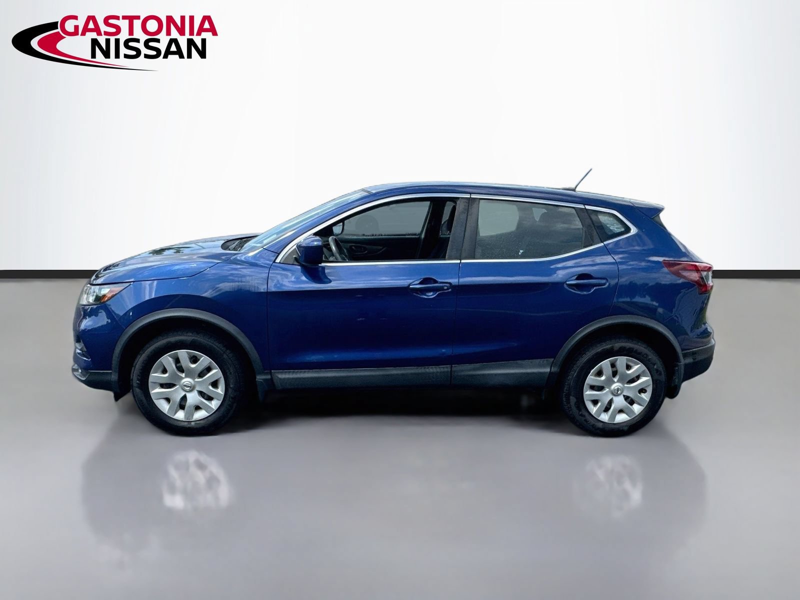 Used 2020 Nissan Rogue Sport S FWD image 5