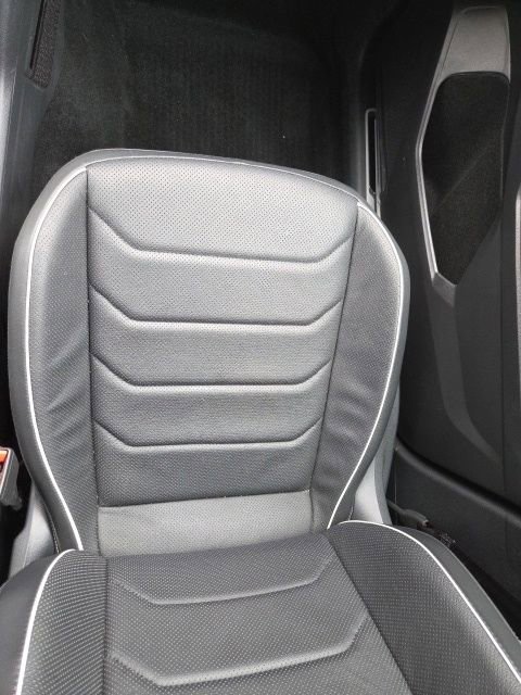 Used 2024 Volkswagen Tiguan SEL R-Line AWD/4WD image 21