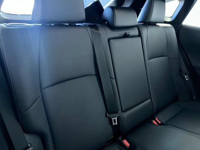 Used 2024 Toyota Venza XLE AWD/4WD image 27
