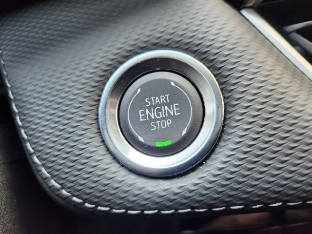 Used 2026 Chevrolet Equinox LT FWD image 8