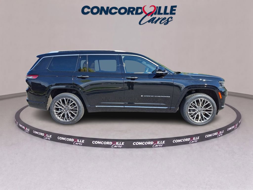 Used 2022 Jeep Grand Cherokee L Summit AWD/4WD image 7