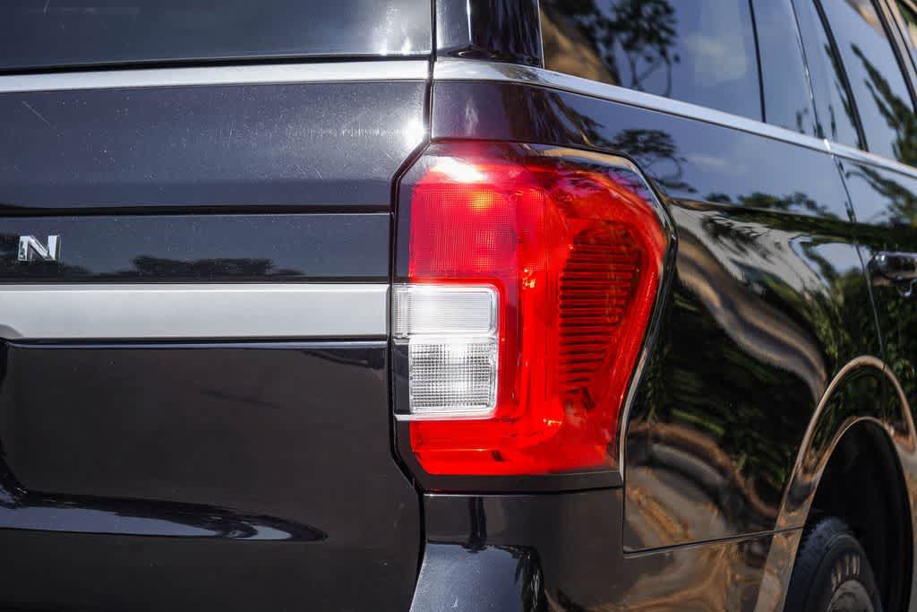 Used 2024 Ford Expedition XLT AWD/4WD image 7