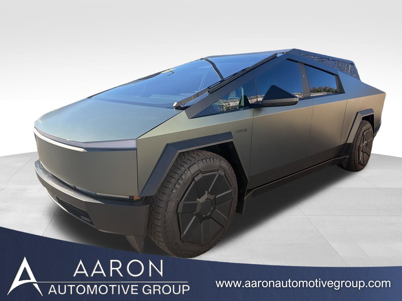 Used 2024 Tesla Cybertruck AWD Crew Cab image 1