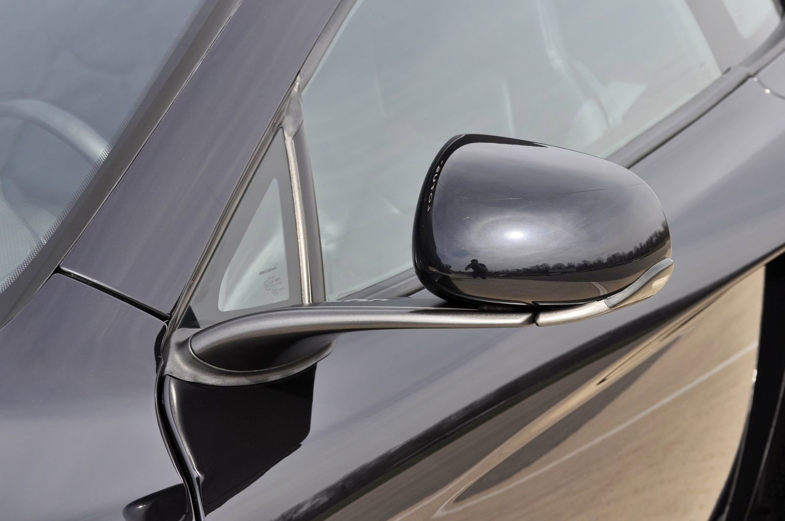 Used 2012 McLaren MP4-12C Coupe image 9