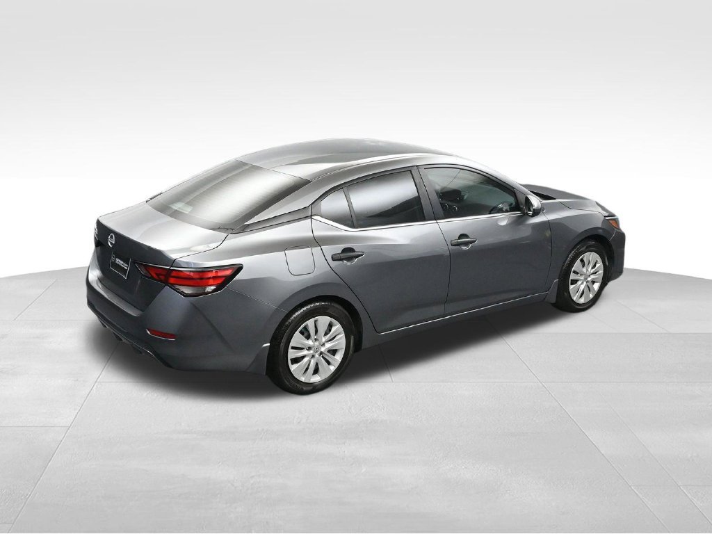 Used 2024 Nissan Sentra S FWD image 32