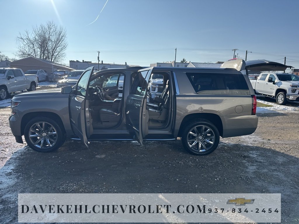 Used 2017 Chevrolet Suburban Premier image 36