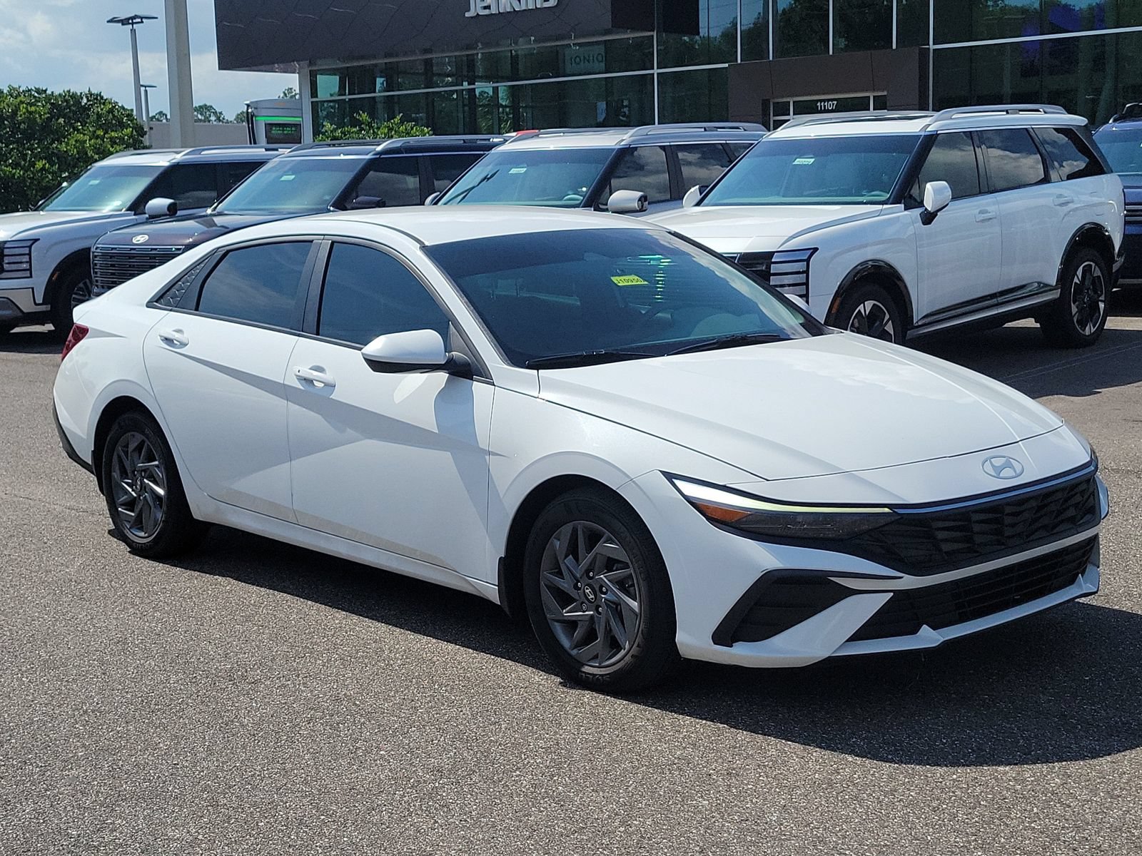 Used 2024 Hyundai Elantra SEL
