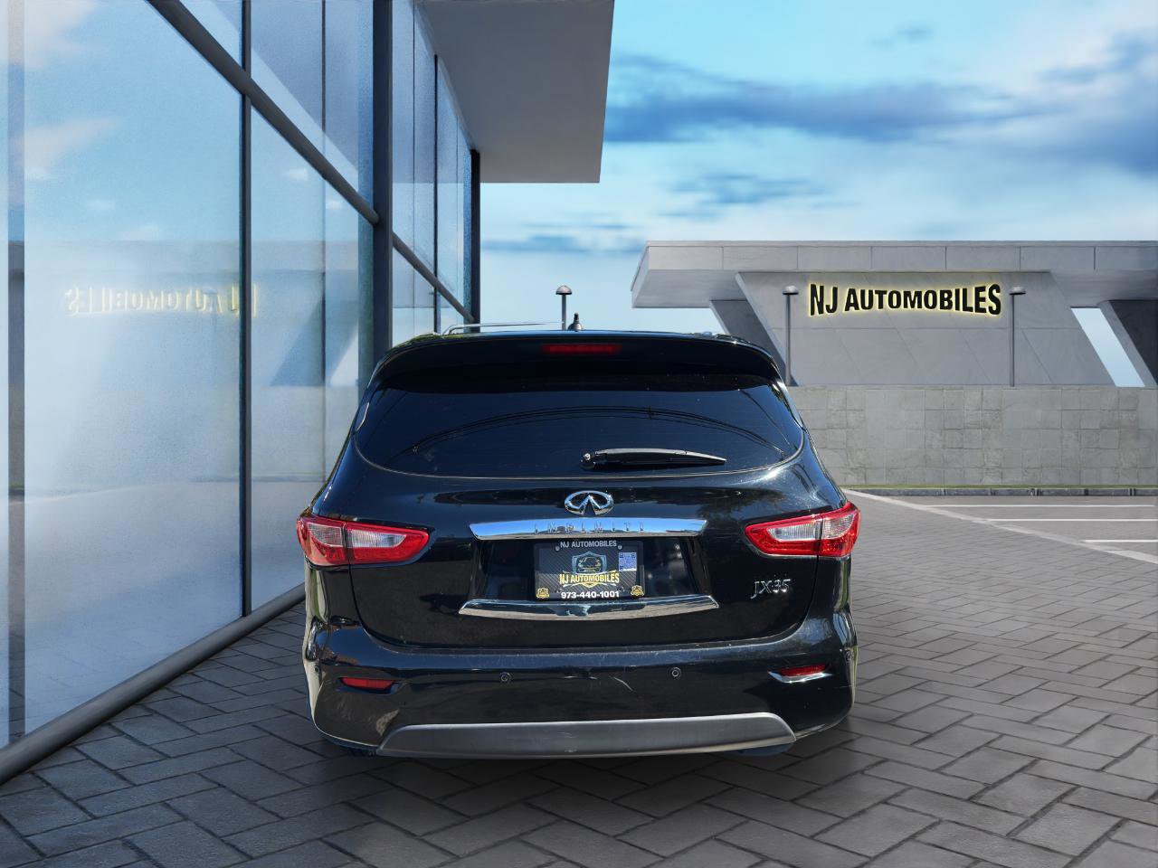 Used 2013 INFINITI JX35 AWD w/ Premium Pkg image 6