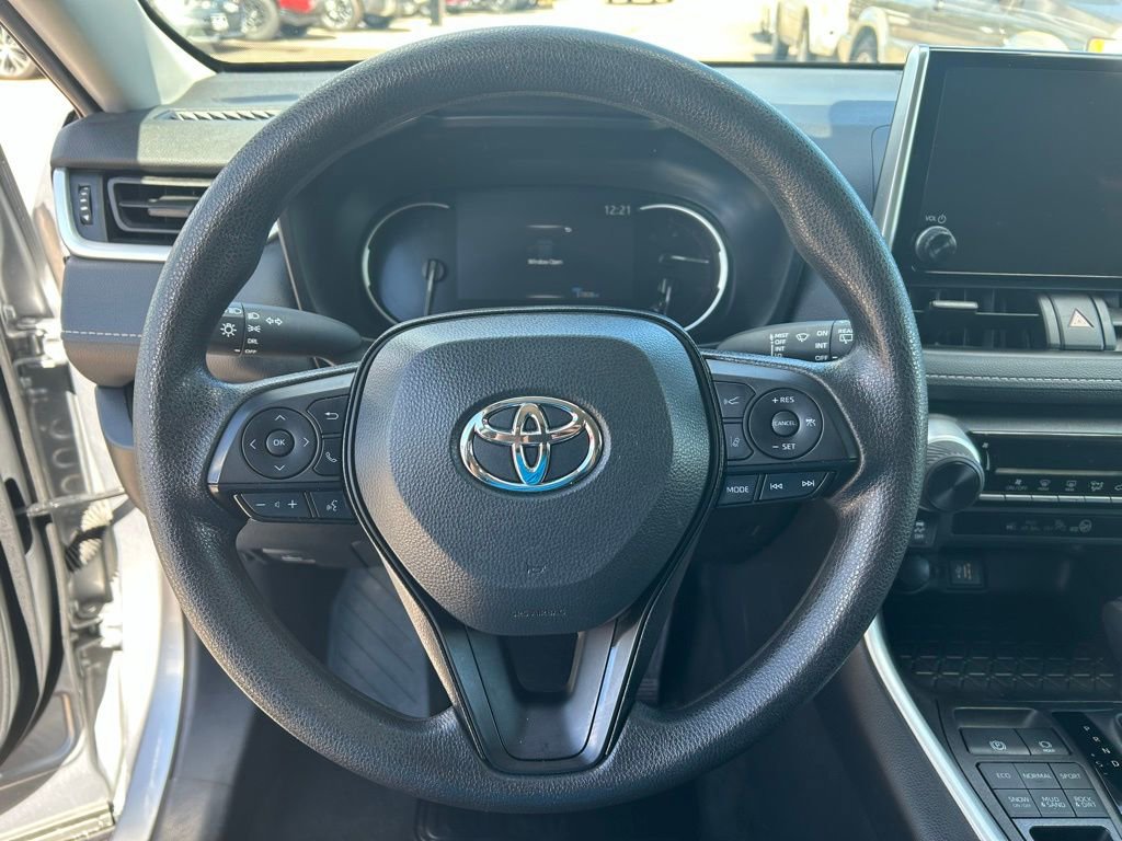 Used 2024 Toyota RAV4 LE image 13