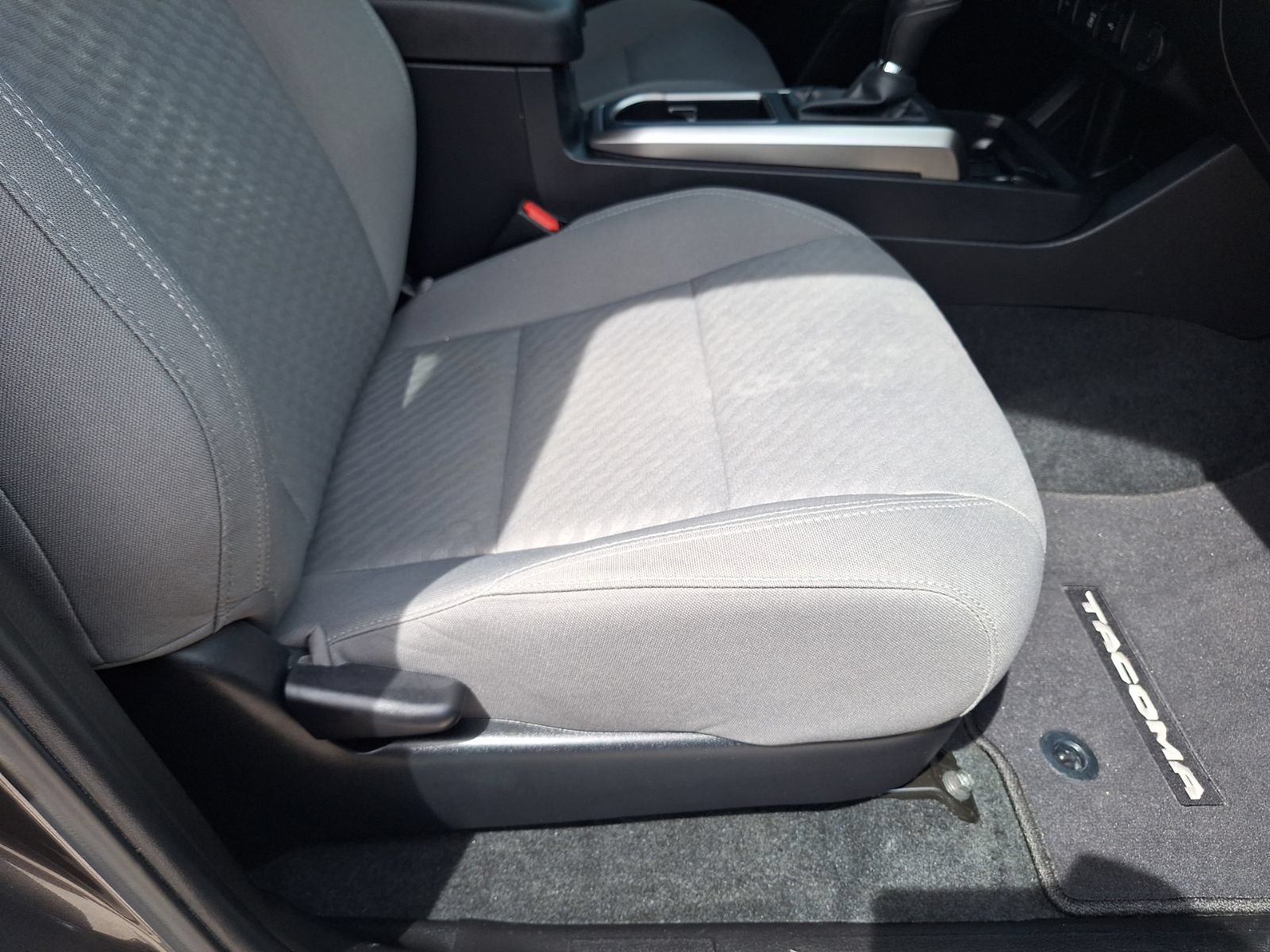 Used 2023 Toyota Tacoma SR5 RWD image 34
