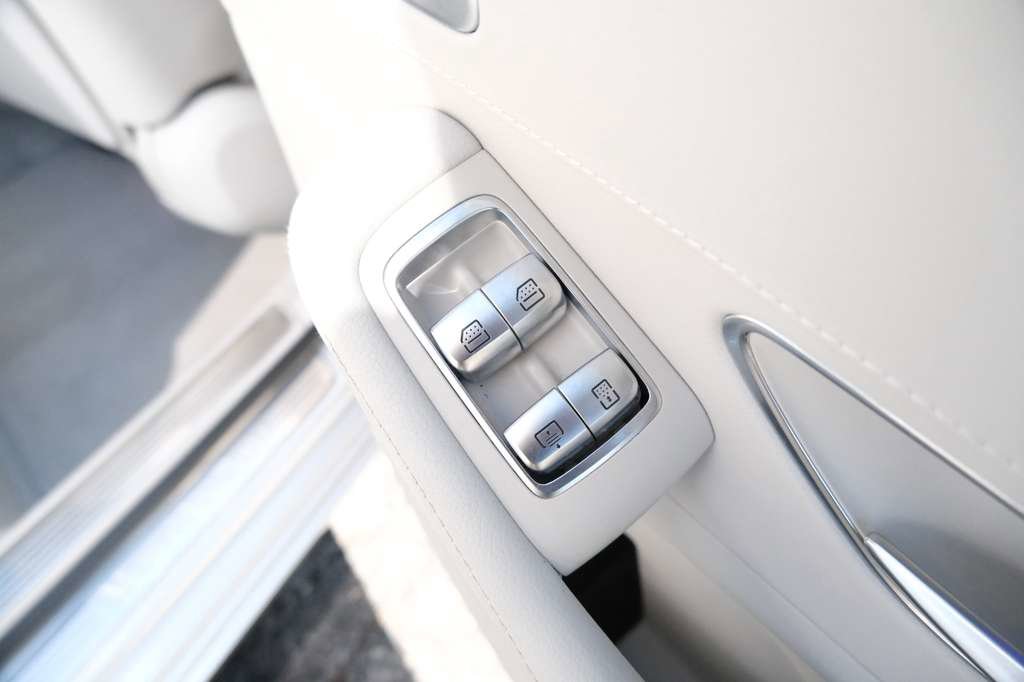 Used 2016 Mercedes-Benz S 550 Sedan image 29