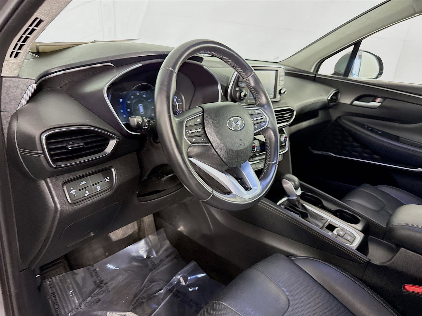 Used 2019 Hyundai Santa Fe Limited image 8