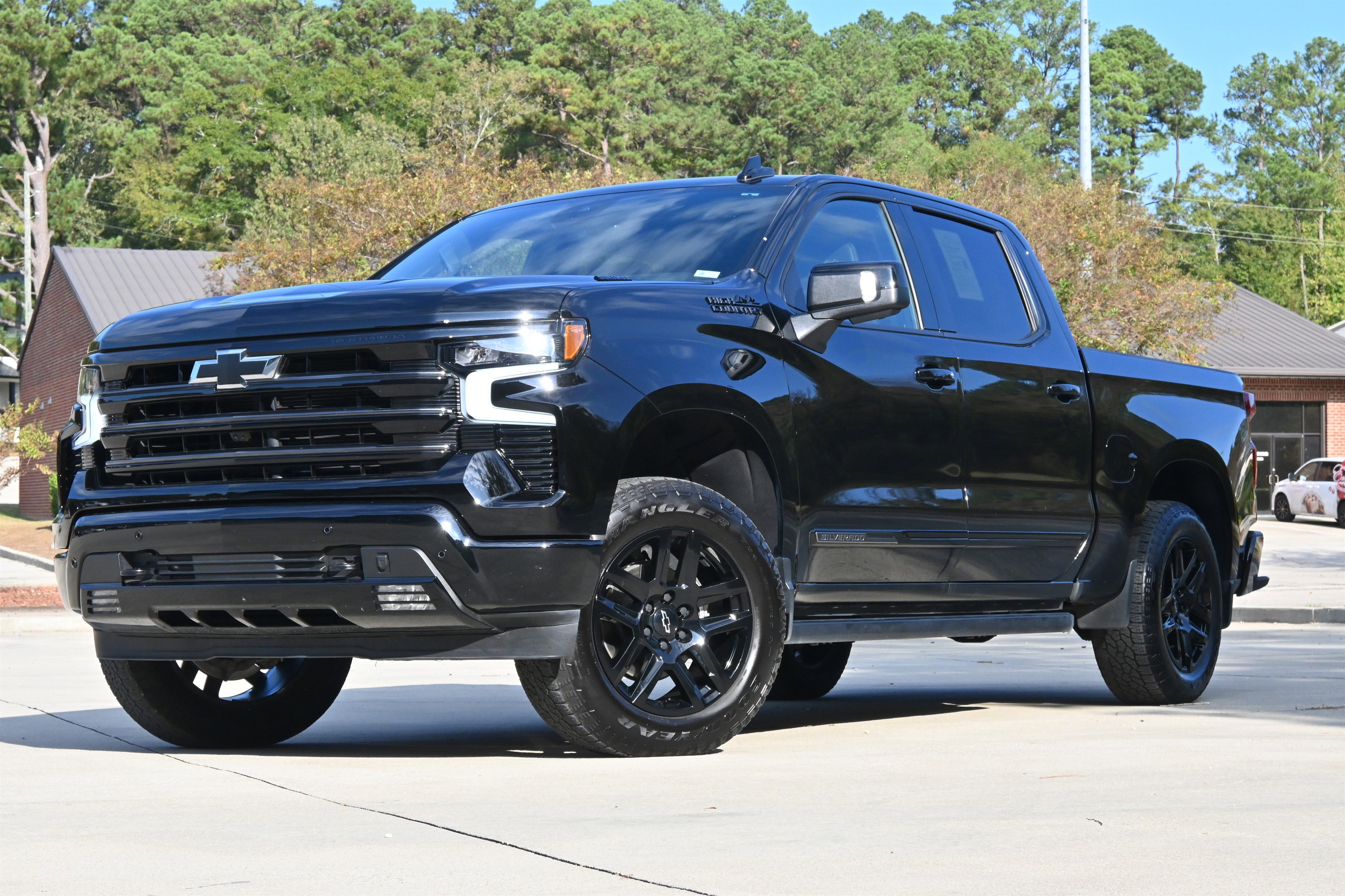 Used 2024 Chevrolet Silverado 1500 High Country w/ Midnight Edition image 4