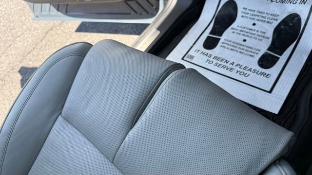 Used 2026 Lincoln Aviator Reserve AWD/4WD image 33