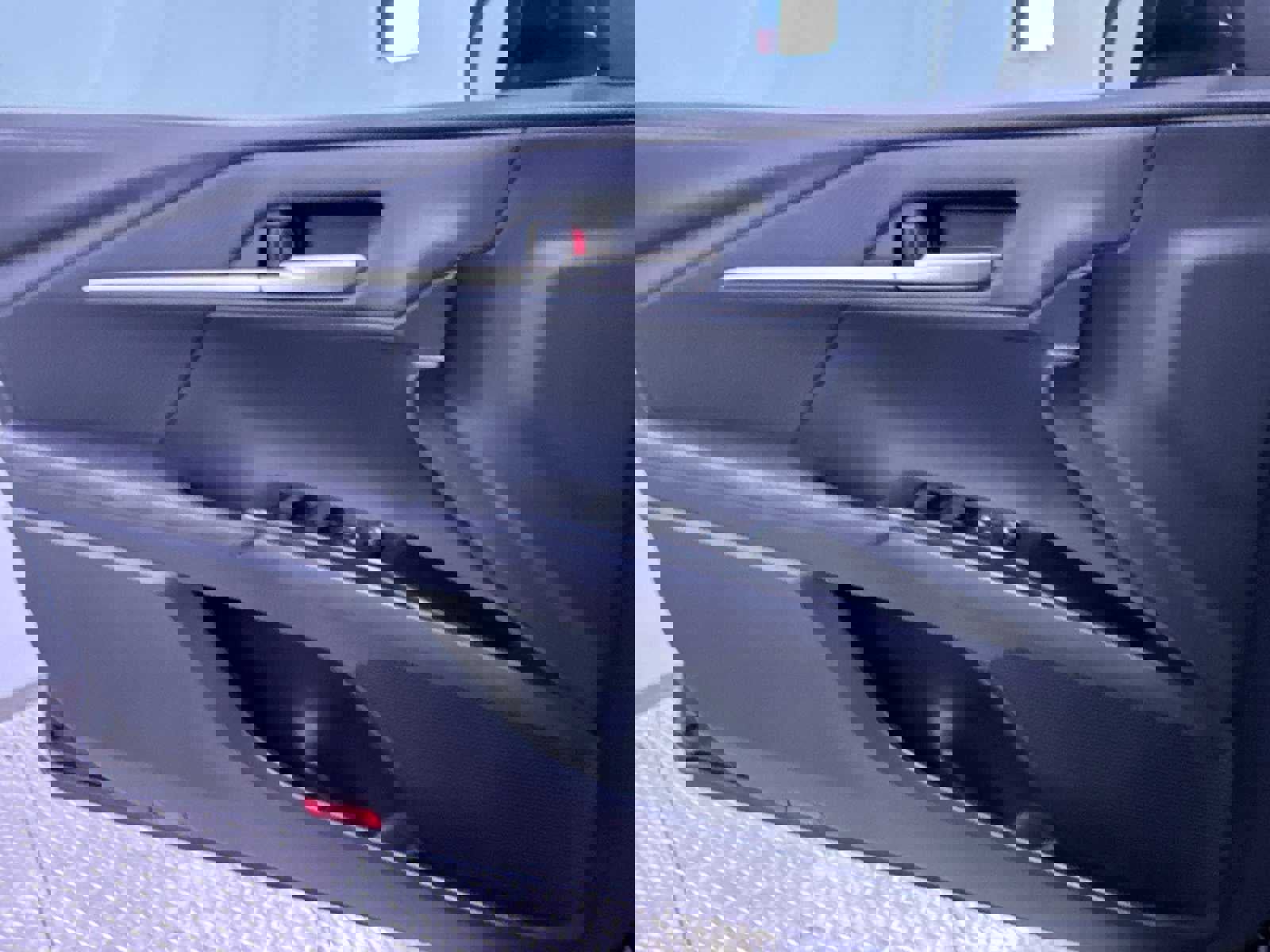 Used 2025 Toyota Camry SE w/ Convenience Package image 29