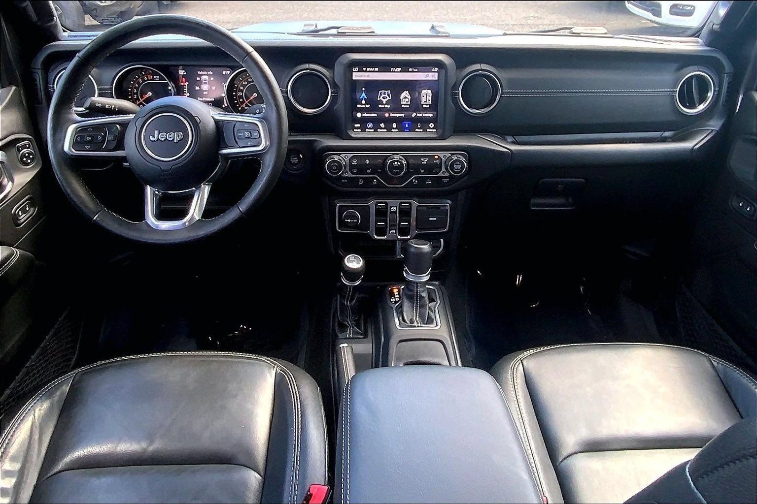 Used 2020 Jeep Gladiator Overland w/ Dual Top Group AWD/4WD image 15