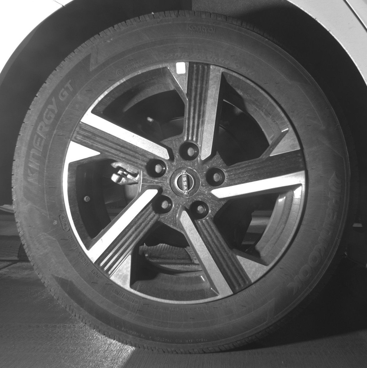 Used 2025 Nissan Sentra SV image 15