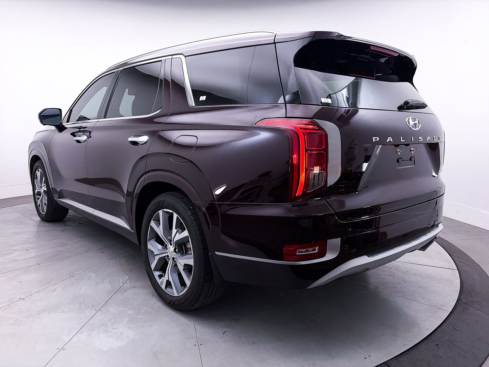 Used 2021 Hyundai Palisade Limited w/ Cargo Package FWD image 12