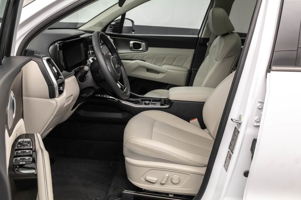 Used 2023 Kia Sorento SX image 6