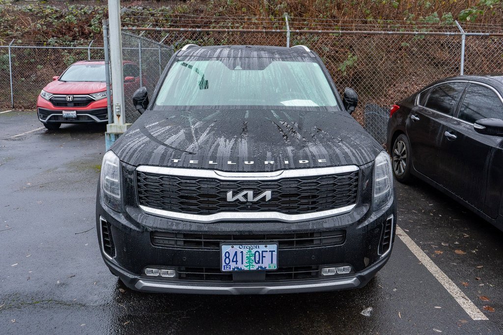 Used 2022 Kia Telluride SX w/ SX Prestige Package image 2