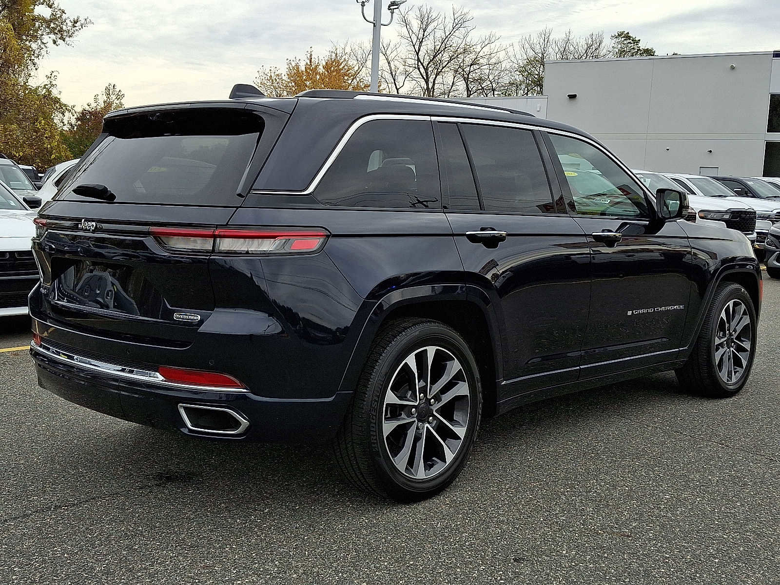 Used 2023 Jeep Grand Cherokee Overland w/ Adv Protech Group III image 6